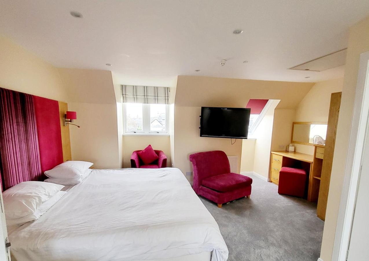 Clubhouse B& B Hotel Nairn Ngoại thất bức ảnh