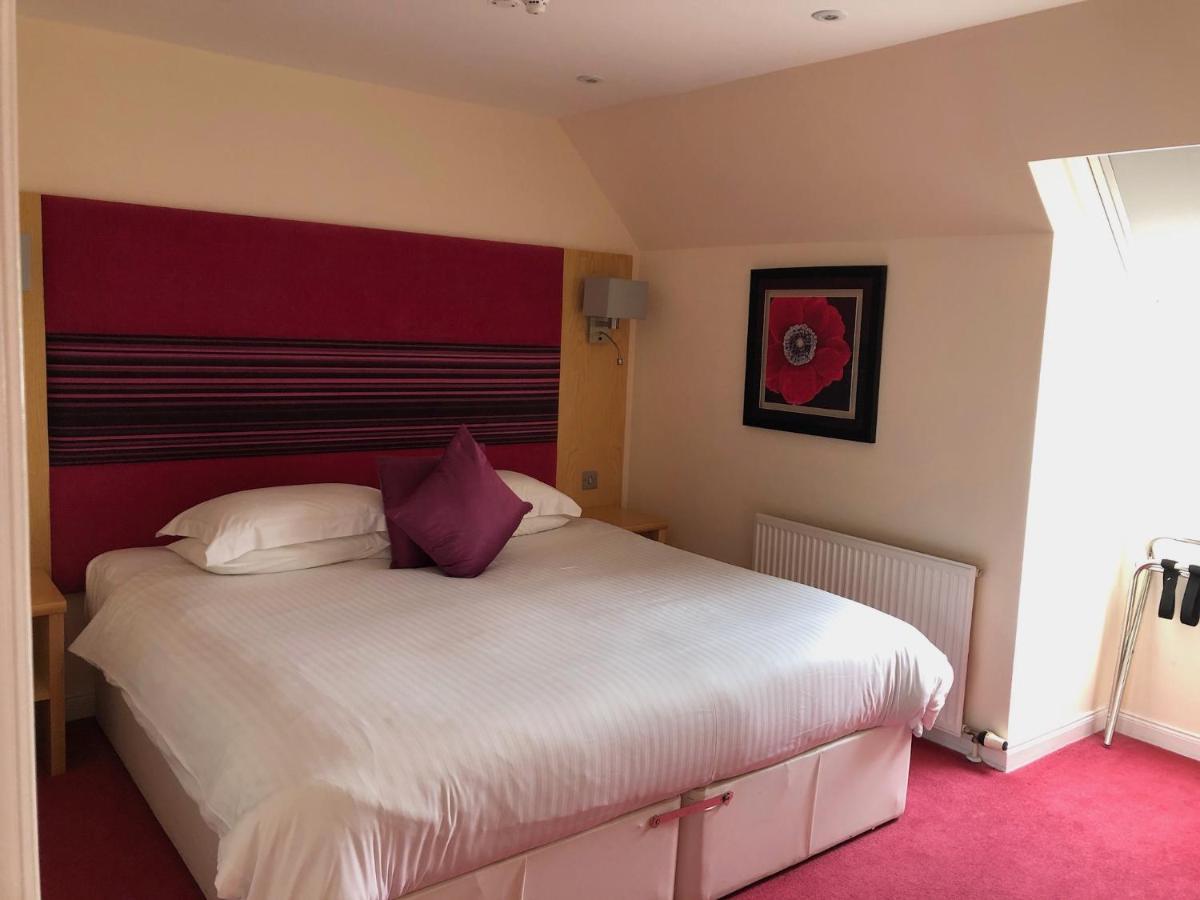 Clubhouse B& B Hotel Nairn Ngoại thất bức ảnh